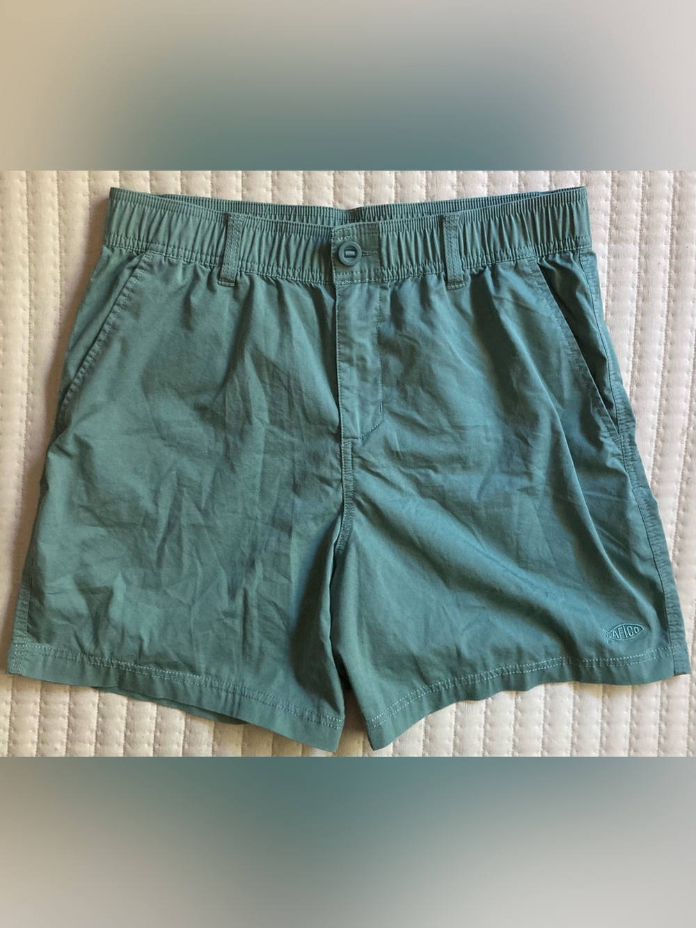 AFTCO Fishing Shorts Men’s Medium Green 6” Elastic Waist Pockets Casual